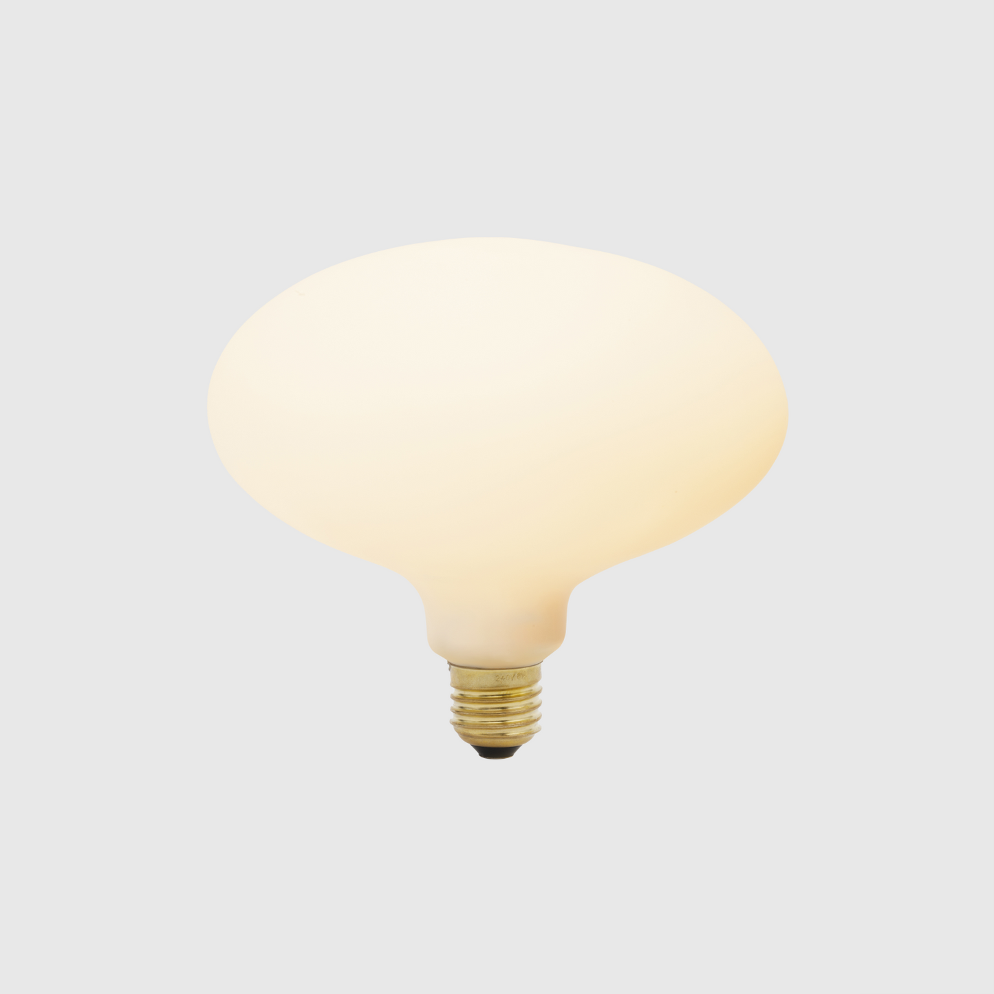 Knuckle Table Lamp in Oak + Oval