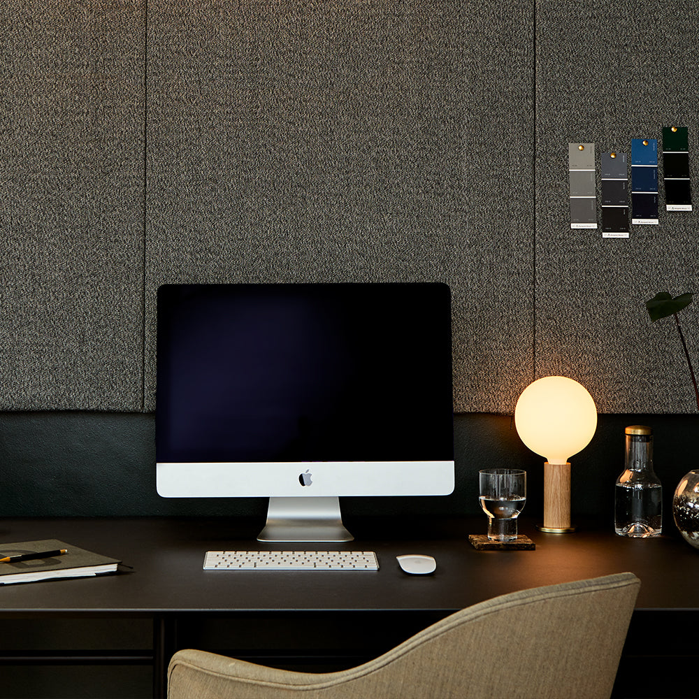 Knuckle Table Lamp in Oak + Sphere IV - Set of 2