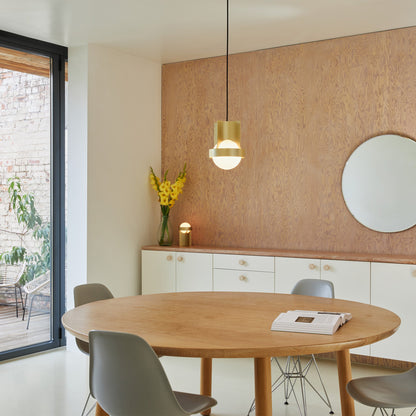 Loop Single Pendant in Gold + Sphere IV